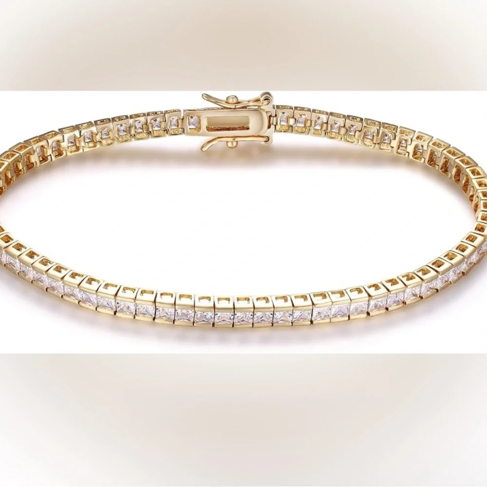 18k Petite Princess Tennis Bracelet - Picture 2 of 11